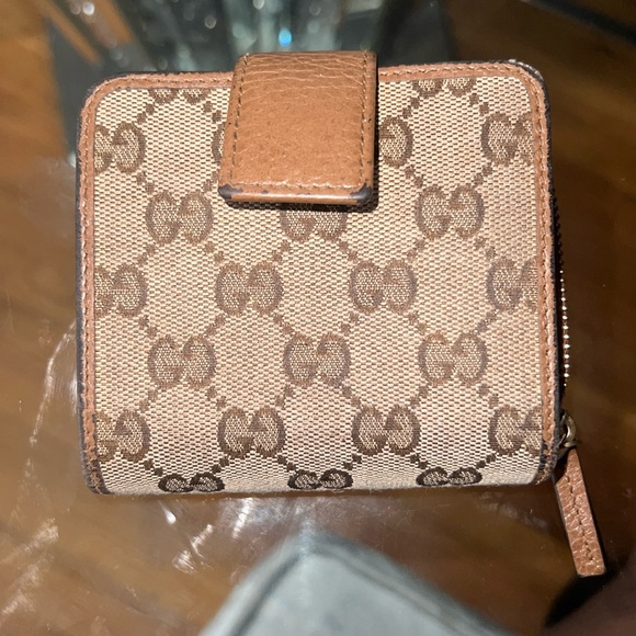 Gucci wallet - Picture 1 of 9